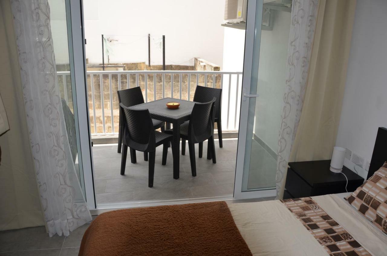 Pilgrim'S Rest Apartments Gzira Екстер'єр фото