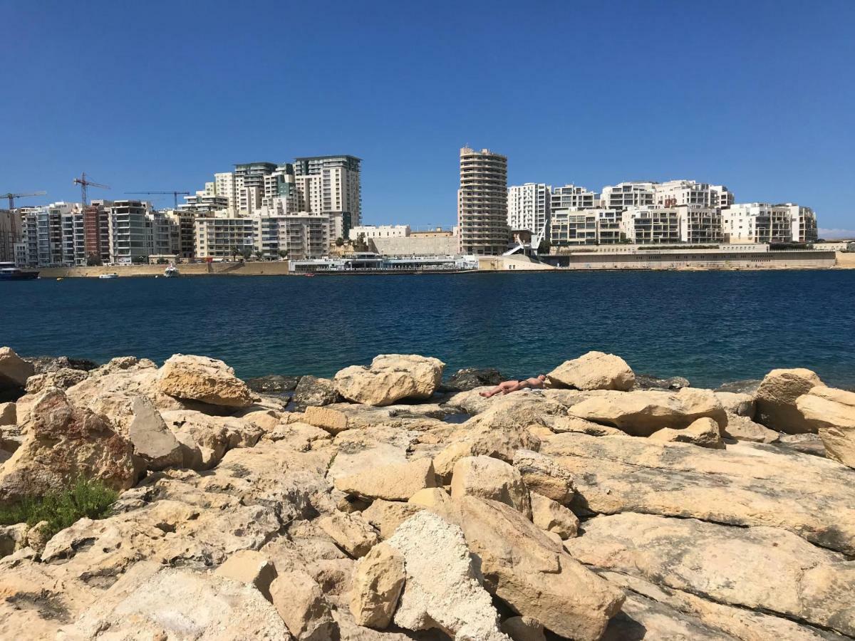 Pilgrim'S Rest Apartments Gzira Екстер'єр фото
