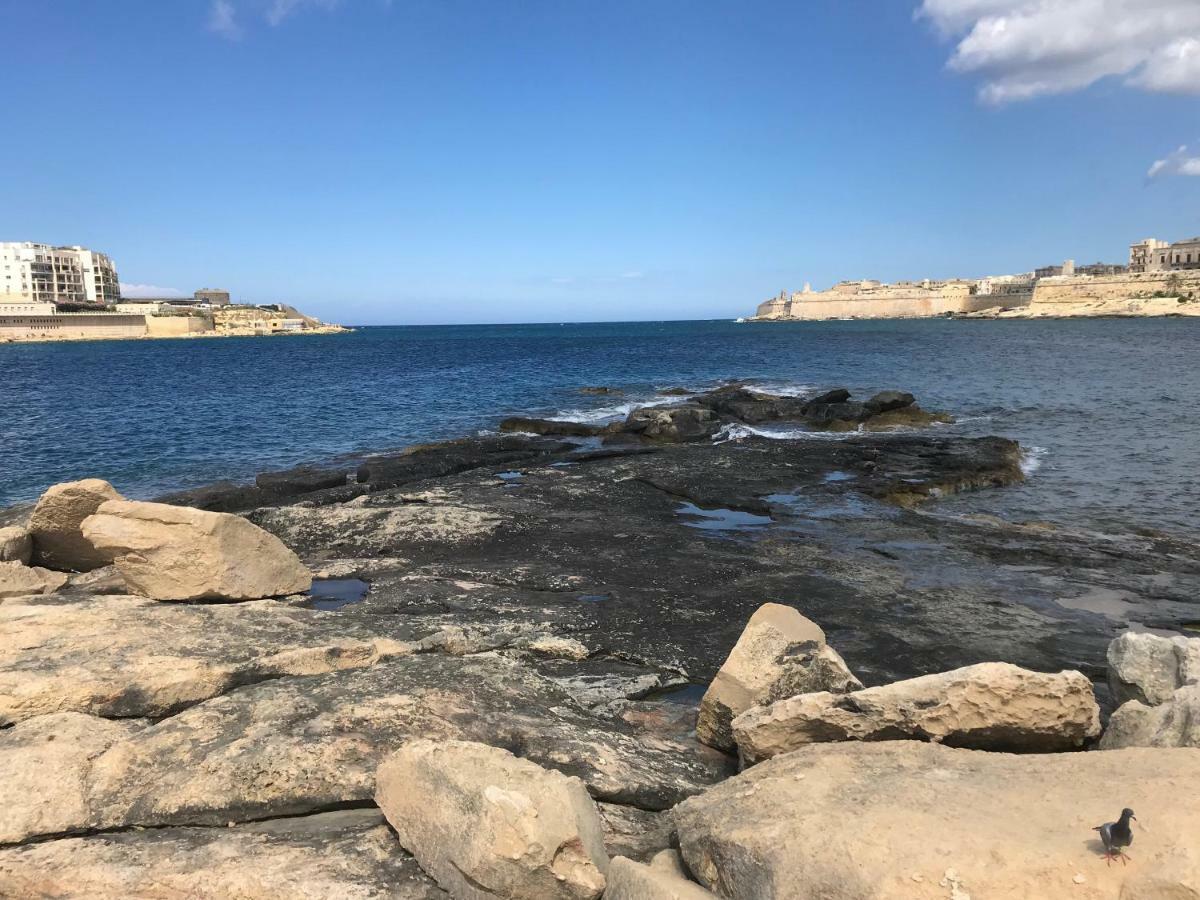 Pilgrim'S Rest Apartments Gzira Екстер'єр фото